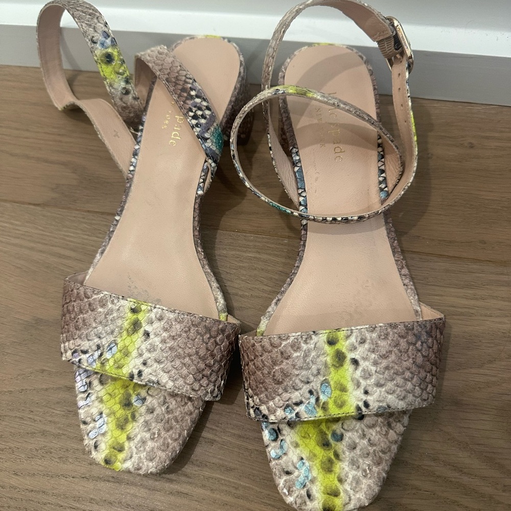 Stylish Snake Print Sandals